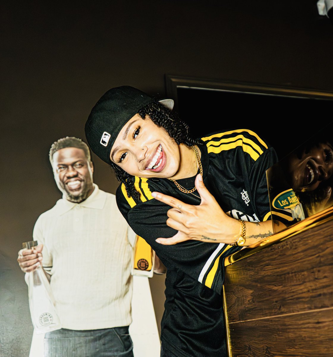 OMiT QLC tweet media