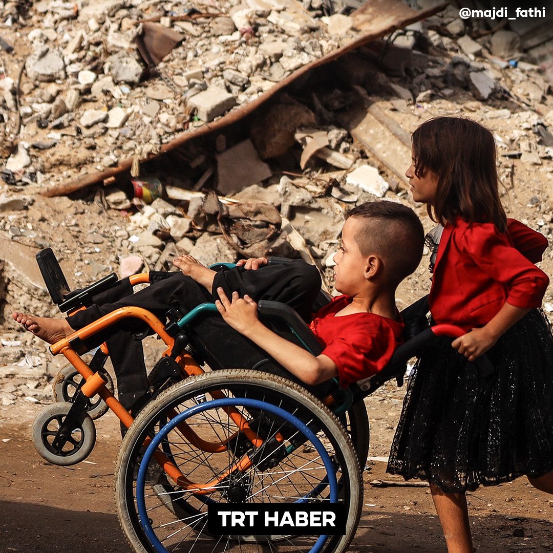 husrevdayi's tweet photo. Gazze'de çocuklar erken olgunlaşıyor, sorumluluk sahibi oluyor 😪

#filistinhalkınınyanındayız 🇹🇷🇵🇸 #wakeupmuslim #MuslimsUnite #İsrailbirterörörgütüdür #GazzeyiHilafetKurtarır #GazzeÖlüyor #Dontstoptalkingaboutgaza #NotWarButGenocide #StopIsrael #FreePalestine #Agendagaza #GazaGenocide #GazzeİcinHareketeGec #BoykotaDevamTürkiyem #sarachanedeyiz
#BizTürkiyeyiz