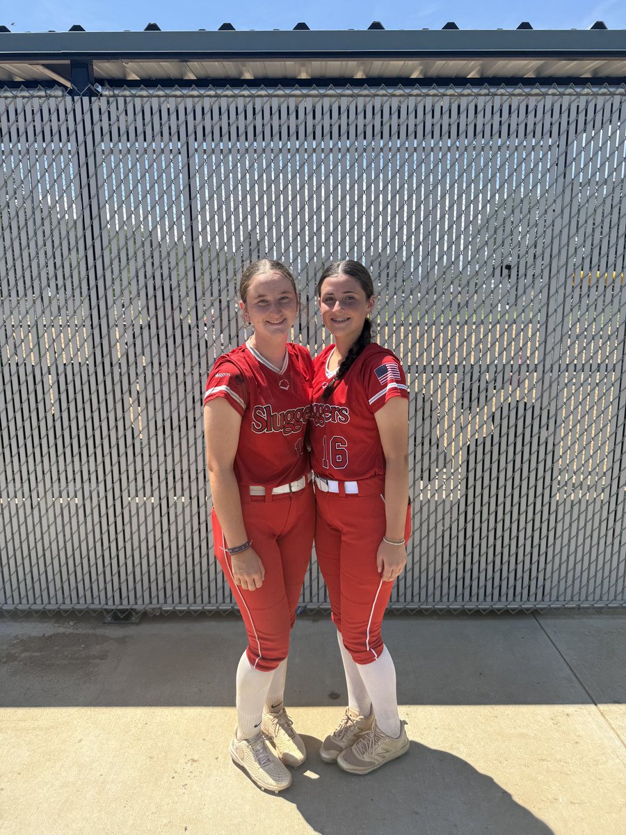 💣 Homerun Hitters 💣 

Myla Jones with a GRAND SLAM!!
Ryleigh Watrous with a homerun!! 

#louisvilleladysluggers2010tramble

Bracket play starts Friday. Follow us on Game Changer or Athletes Go Live. ❤️