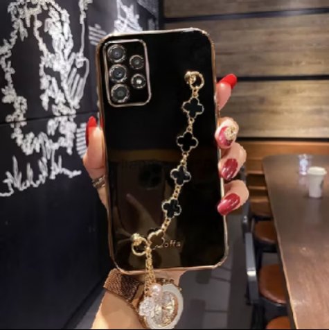 yasminc90699754's tweet photo. Capinha Samsung A32/A52/A72/A53 5G
Silicone flexível, anti-impacto e com pulseira pra mais segurança e estilo!🔥 22% de desconto 🚚 frete grátis corraaa!! Pra não perder sua(o) 🏃🏼https://t.co/ZGO4gVNVrY
#ondecomprar
#capinhas #riyadh #luxo #achadinhos #shopper https://t.co/1qF3MdW96t