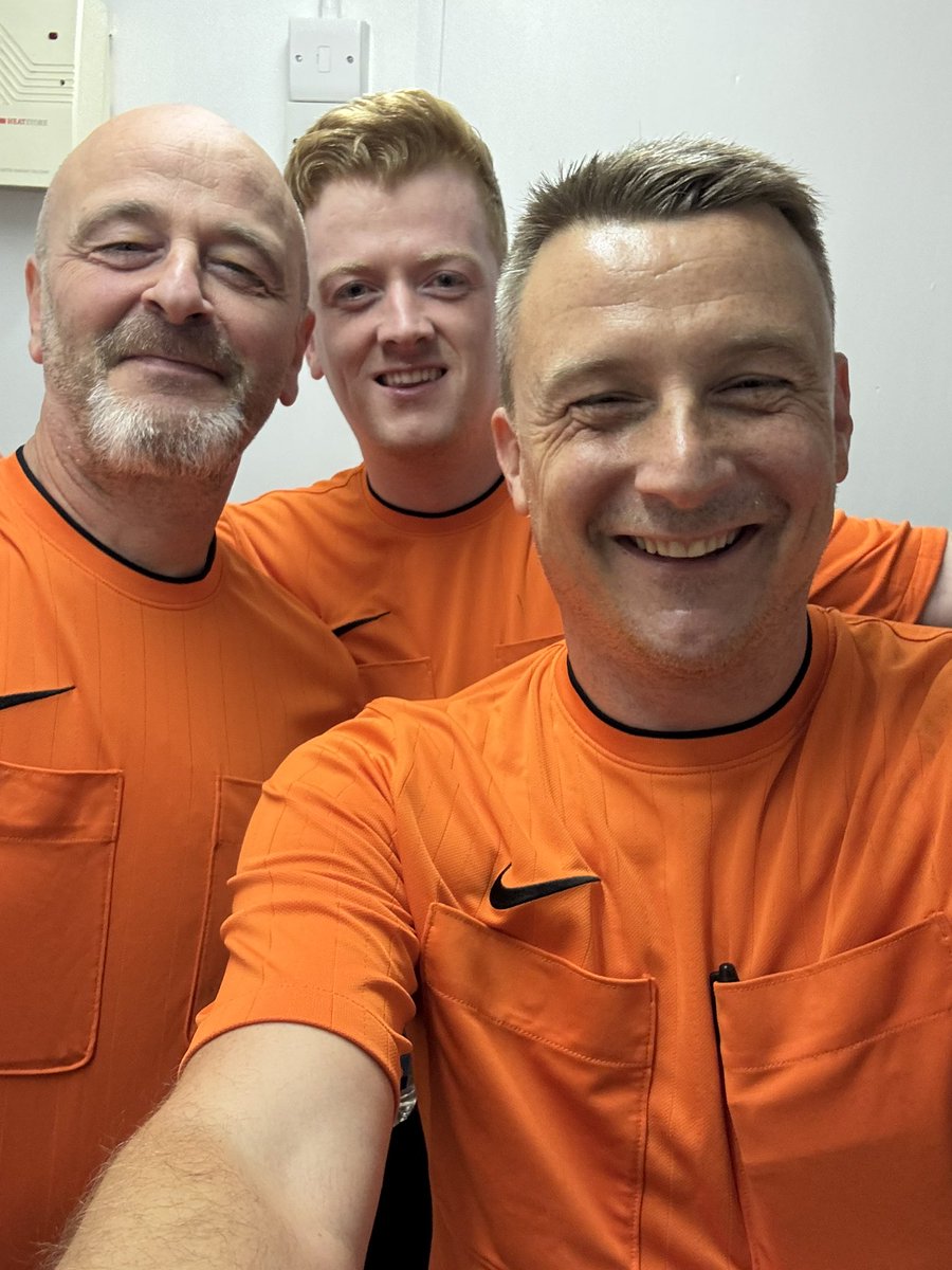 Craig Holland (@craig__holland) on Twitter photo PSF #2 - <a href="/Swallownest_fc/">Swallownest FC</a> v Chesterfield u21s with these two pillocks 🤪
Orange is the new black apparently 🫣⚽️ PSF #2 - <a href="/Swallownest_fc/">Swallownest FC</a> v Chesterfield u21s with these two pillocks 🤪
Orange is the new black apparently 🫣⚽️