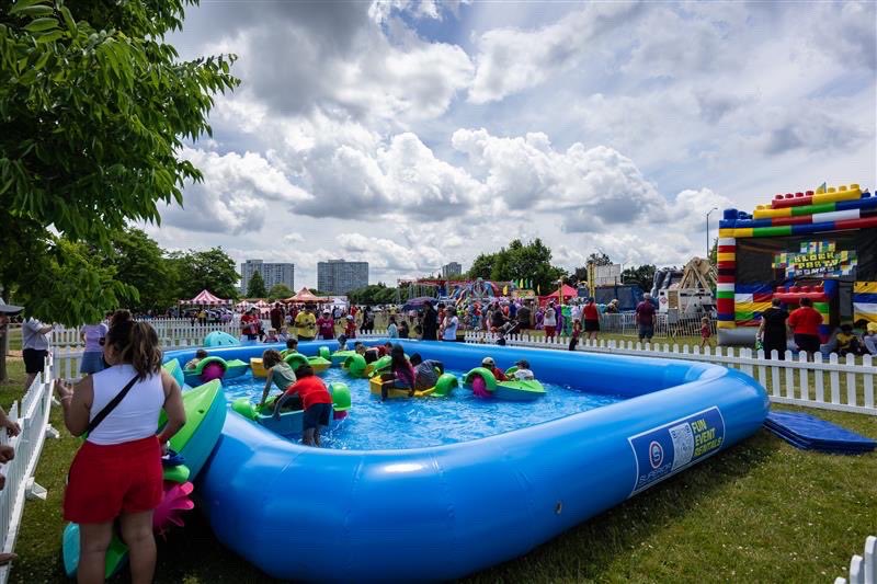 Experience Brampton (@exp_brampton) on Twitter photo A celebration of country music, community and Canadian pride all in one place!
Thank you to everyone who joined us for #CanadaDay at Chinguacousy Park. From high-energy performances by <a href="/teigsxo/">Teigen Gayse</a>, <a href="/jamesbarkerband/">James Barker Band</a>, <a href="/dallassmith/">Dallas Smith</a> and surprise guest <a href="/deanbrody/">Dean Brody</a> to the fireworks A celebration of country music, community and Canadian pride all in one place!
Thank you to everyone who joined us for #CanadaDay at Chinguacousy Park. From high-energy performances by <a href="/teigsxo/">Teigen Gayse</a>, <a href="/jamesbarkerband/">James Barker Band</a>, <a href="/dallassmith/">Dallas Smith</a> and surprise guest <a href="/deanbrody/">Dean Brody</a> to the fireworks