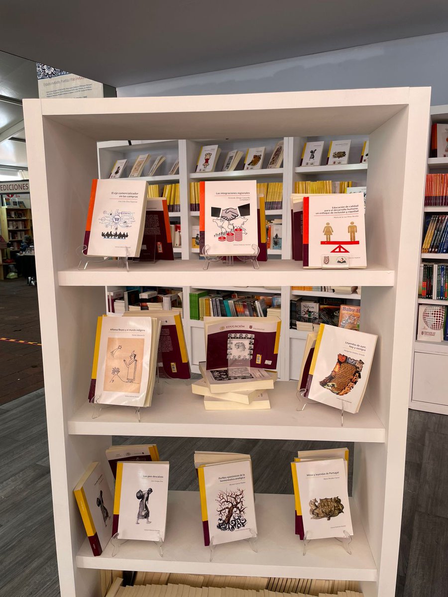 ¡Feliz de compartir mi primer capítulo de libro! 📚✍Escribí sobre "La Alianza del Pacífico y su integración profunda" en el libro "Las integraciones regionales", presentado hoy en la Feria Internacional del Libro del IPN 2025. #IPN #AlianzaDelPacifico