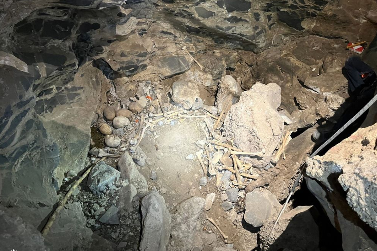 HeritageDaily's tweet image. Ancient mortuary cave found hidden within desert mountains - #archaeology #archeology
loom.ly/RR-YcC0