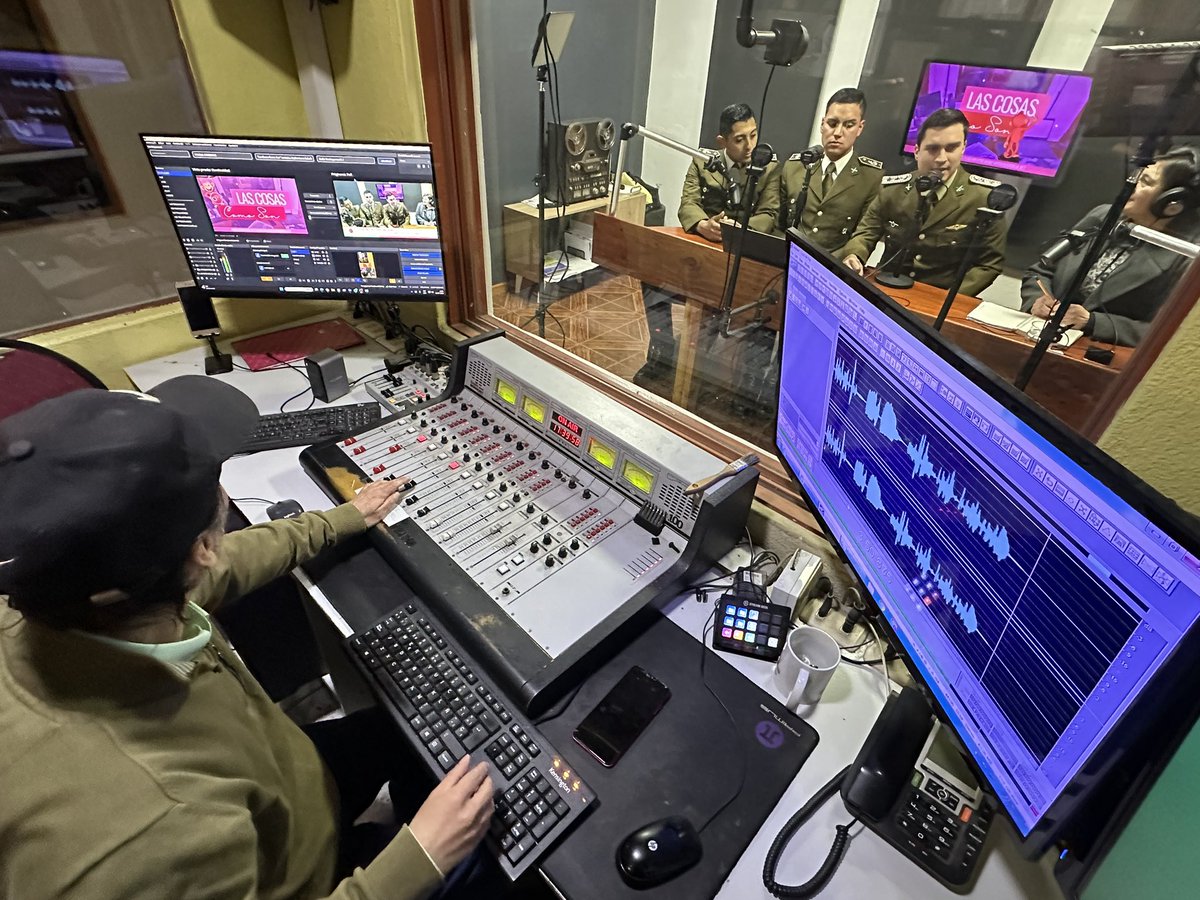 Aspirantes a Oficiales de la <a href="/EscuelaCarab/">EscuelaCarab</a> promocionan proceso de Admisión para los jóvenes interesados. 
A esta hora conversan con en “Las Cosas Como Son” de Radio <a href="/Ventisqueros/">radio ventisqueros</a> 97.7, donde comparten sus experiencias con los auditores.
#OrdenyPatria

facebook.com/share/v/16Uvc2…