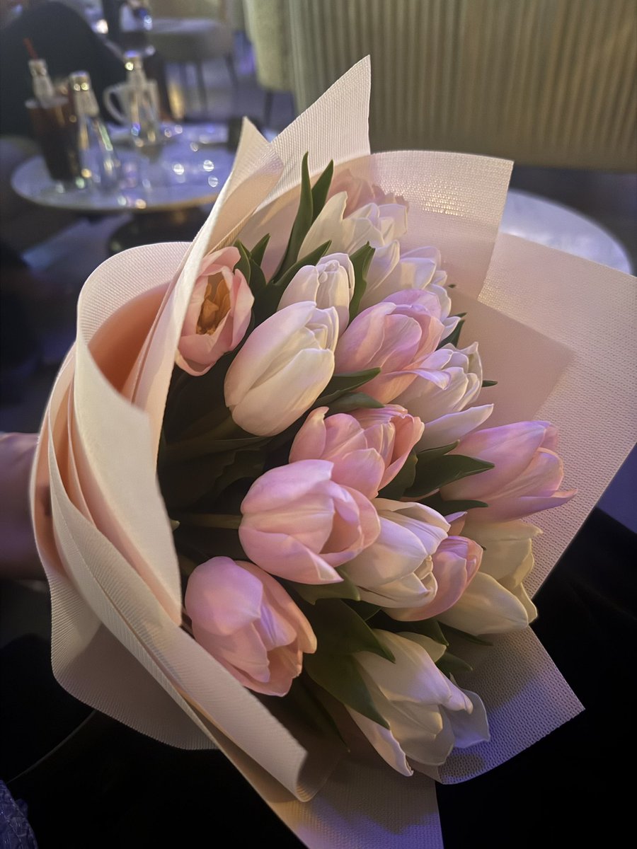 ورد التوليب جد ياخد العقل🩷