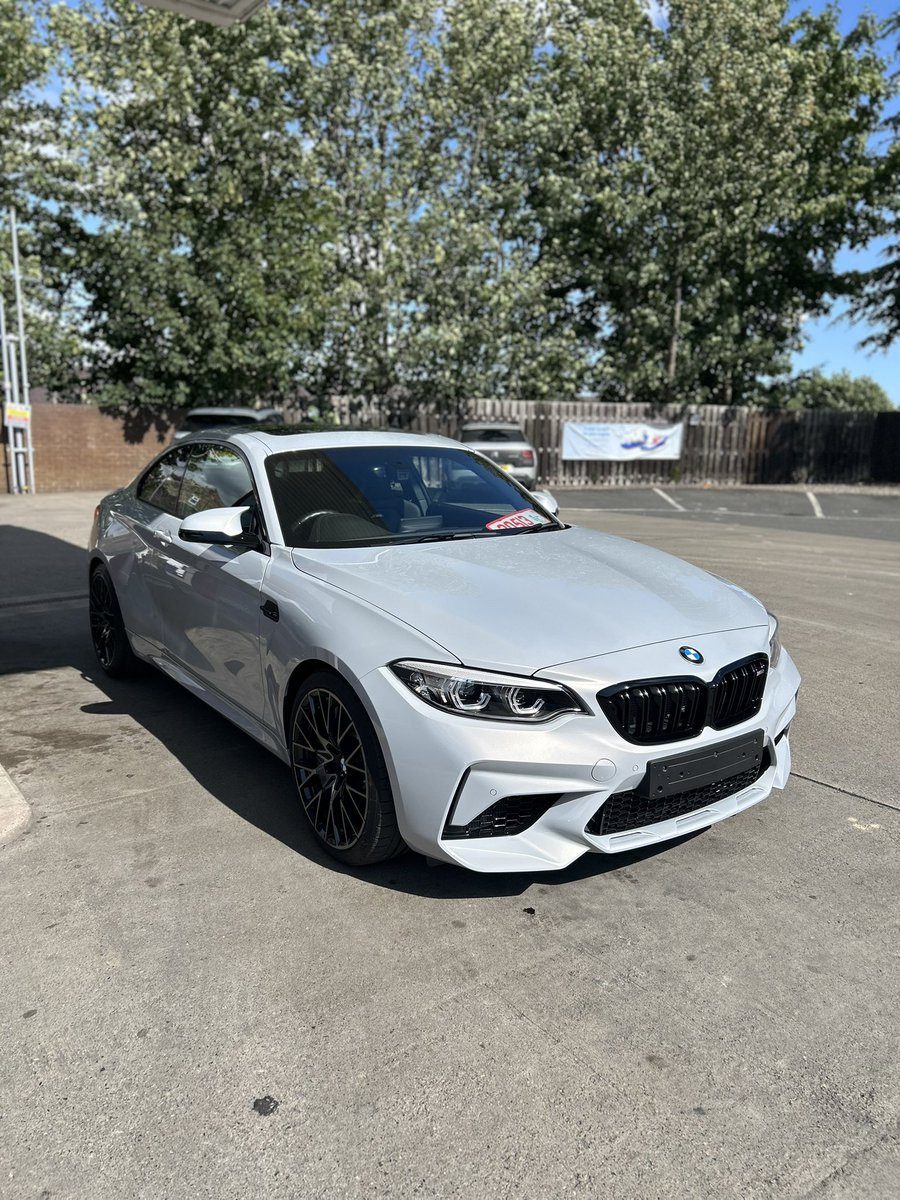 The 400 mile M2 Competition ventured out today to head for its 3rd service at BMW 🥹

*Not 400 miles anymore, it’s 405 😅