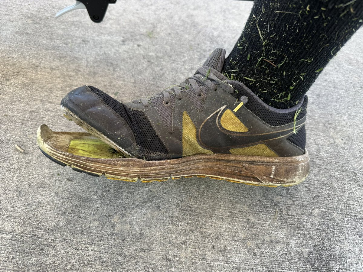 klaykoester's tweet image. These @Nike @livestrong shoes have stood the test of time mowing for 15 yrs. Today was finally the day to retire them and let them mow greener pastures. You have mowed grass in 5 different states and thank you for helping keep my stripes and edges straight. #CoachesMowingshoe