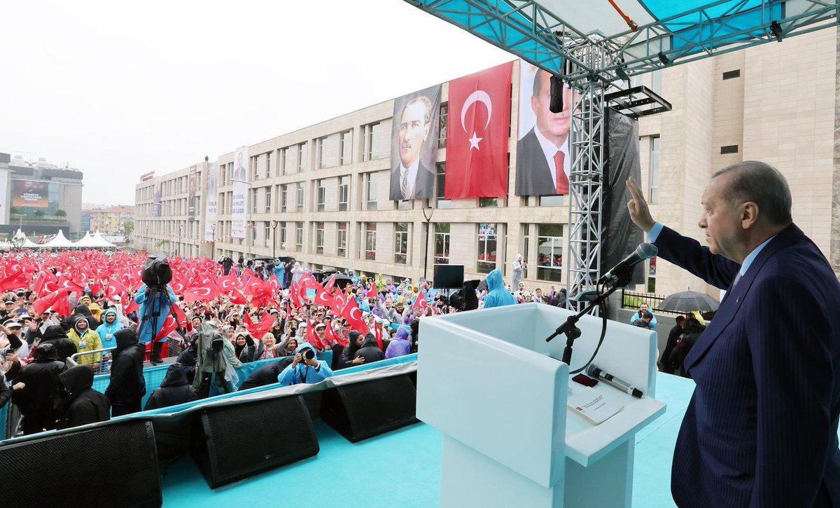 Mayıs ayında İstanbul’a kazandırılan sağlık tesisleri:

✅ Avrupa’nın en büyük fizik tedavi hastanesi
🔹 705 yatak, 88 poliklinik, robotik rehabilitasyon

✅ İstanbul’un 1094. ASM’si: Yılmazcan Eğitim ASM
🔹 5 birim – 5 hekim

✅ İstanbul’un 1093. ASM’si: Müzeyyen Keçeli ASM
🔹 3