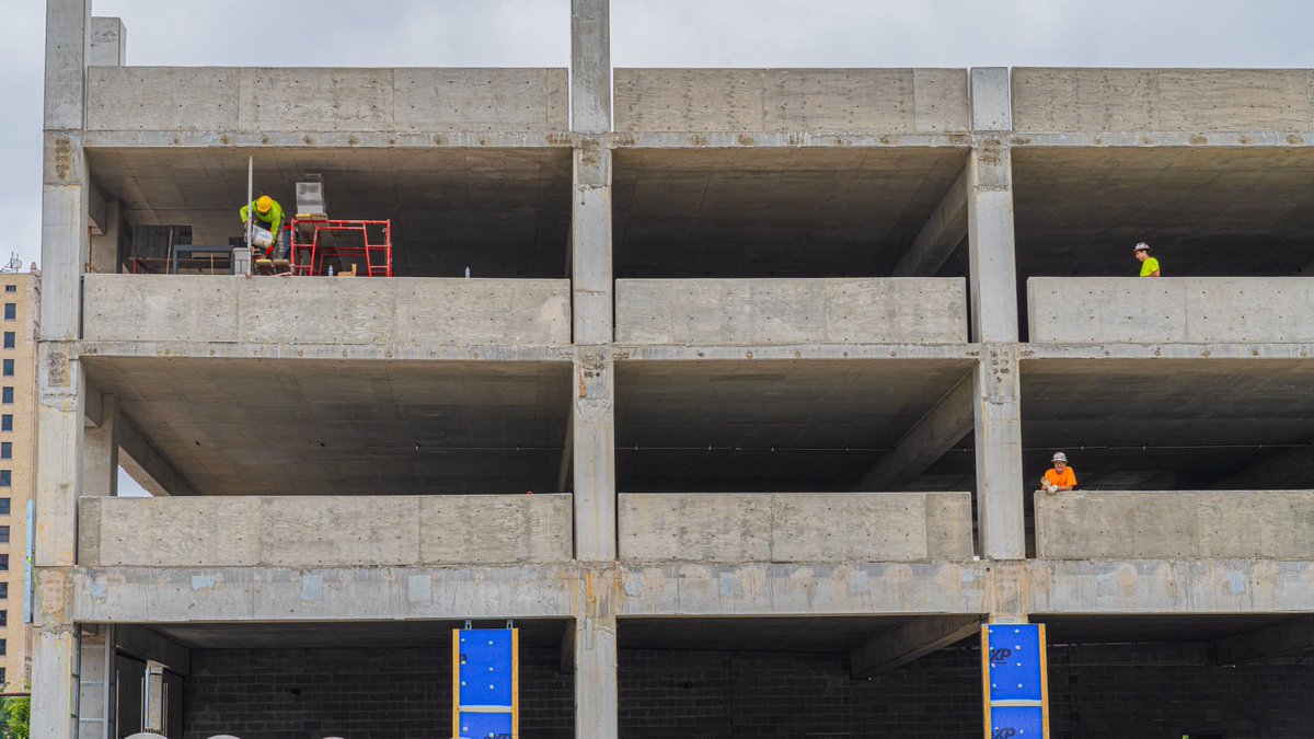 Don't park your excitement! 🚗 Construction on the Downtown Campus parking structure is ramping up to completion and is on track to be ready just in time for the fall semester. This long-awaited parking structure will also include a Subway restaurant and a full-service salon/spa!