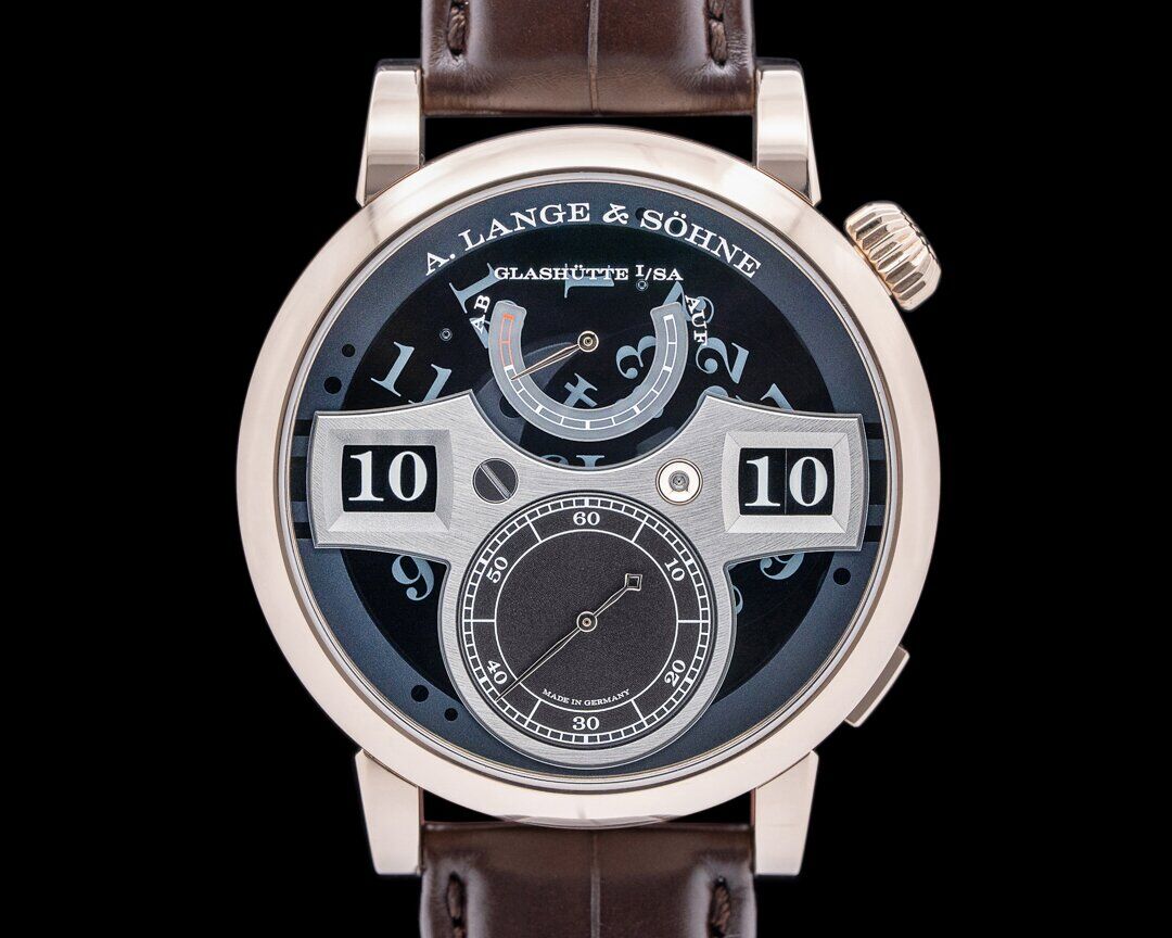 EuropeanWatchCo's tweet image. 🥊⌚ New Arrivals just landed, and every single piece is a knockout!

From an ultra-rare Honey Gold Zeitwerk Lumen to a vintage ref. 6264 Daytona (with original box and papers!) to the all-new Tudor Black Bay Fifty-Four &quot;Lagoon&quot;, this week’s drop brings some 𝘴𝘦𝘳𝘪𝘰𝘶𝘴 heat.…