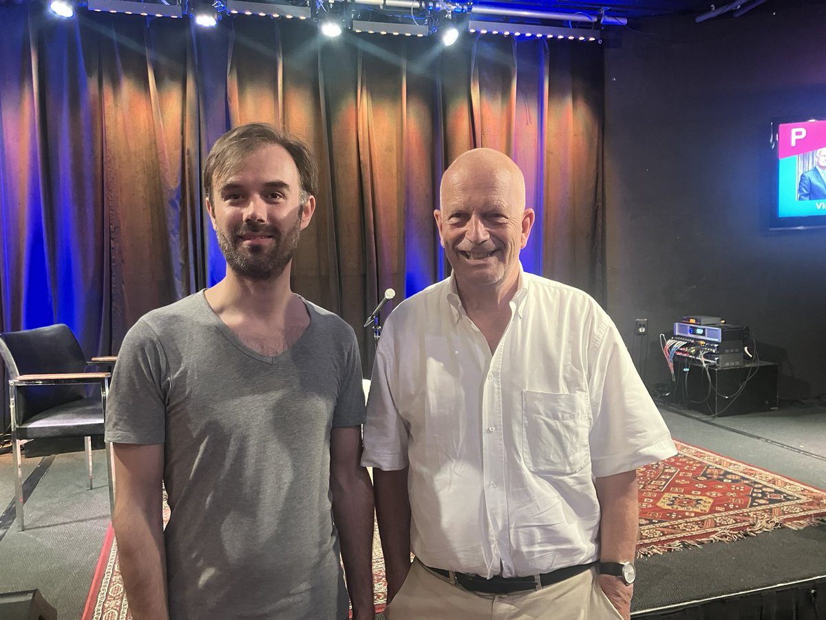 In de serie #EenGoedGesprek in <a href="/Pletterij/">Pletterij Haarlem</a> <a href="/haarlem/">haarlem</a> vanmiddag te gast ster accordeonist #VincentvanAmsterdam, winnaar Grote Muziekprijs  Nederland 2024. Speelt alle genres maar vooral ook ( moderne) klassieke muziek. Komt uit een muzikale familie, Haarlemmer