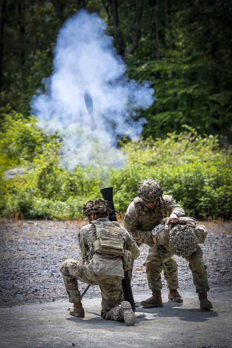 WestPoint_USMA's tweet image. 🎯 “Adjust fire, over.”
Cadets put their skills to the test with Call for Fire training—learning how to coordinate indirect fire support with speed, accuracy, and control.
“Fire for effect — Cadets are on target.”🔥
