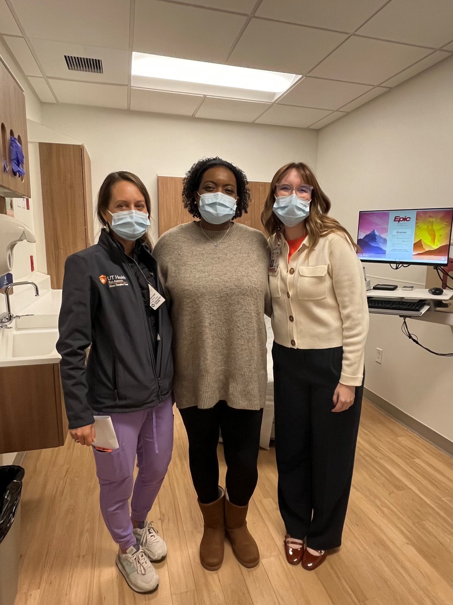 UnivTransplant's tweet image. After 3 years battling pulmonary fibrosis, Eva received a life-saving lung transplant @UnivHealthSA—just 2 days before her birthday.
“I felt like I had a family here,” she shares.
Today, she’s thriving: traveling, making memories, and embracing her second chance. 💙