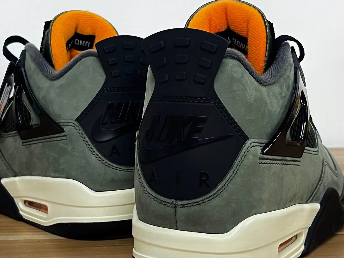 JustFreshKicks's tweet photo. The UNDEFEATED x Air Jordan 4 Releases Next Month 🪖 https://t.co/JUXXTUUF21 https://t.co/Yi1ZQ4CBT1