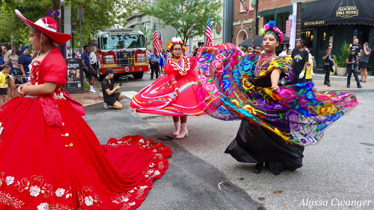 cwanger_alyssa's tweet image. A beautiful day for the Red, White, & Blue To-Do Parade at Independence Mall today in Philadelphia! @HistoricPhilly @6abcWeather @visitphilly @PHLVisitorCntr @CecilyTynan @6abcadamjoseph @PaytonDomschke @discoverPHL @phillynews @July4thPhilly @ConstitutionCtr @INDEPENDENCENHP