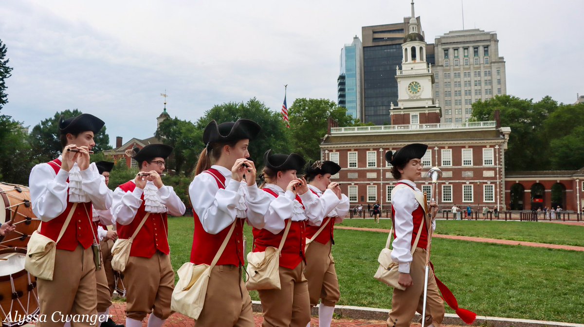 cwanger_alyssa's tweet image. A beautiful day for the Red, White, & Blue To-Do Parade at Independence Mall today in Philadelphia! @HistoricPhilly @6abcWeather @visitphilly @PHLVisitorCntr @CecilyTynan @6abcadamjoseph @PaytonDomschke @discoverPHL @phillynews @July4thPhilly @ConstitutionCtr @INDEPENDENCENHP
