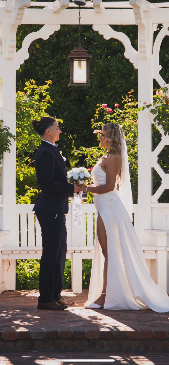 UYU Violet tweet media