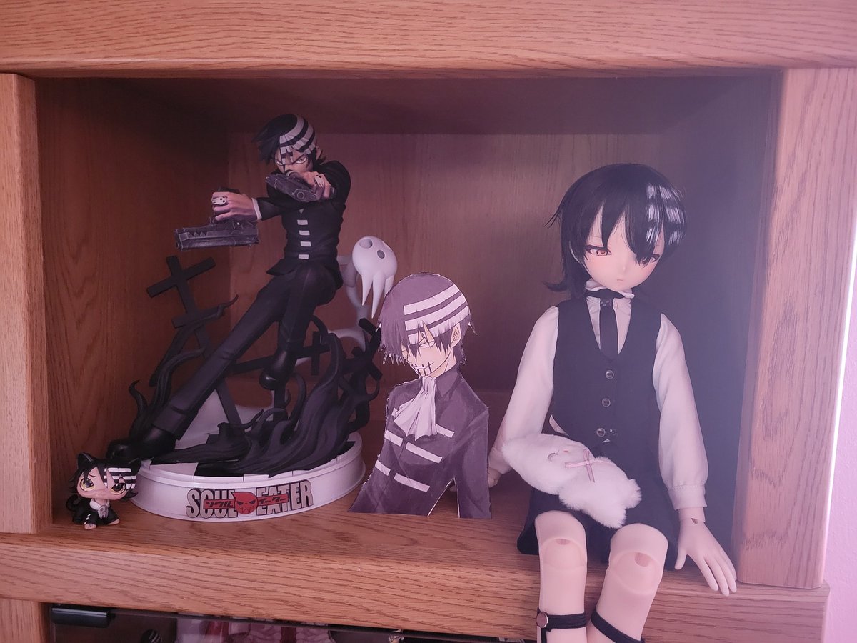 Awoo_San's tweet photo. Some of my favorite pieces of my collection. Thought maybe I'd try posting something 😅 https://t.co/rnCQuJbVwo