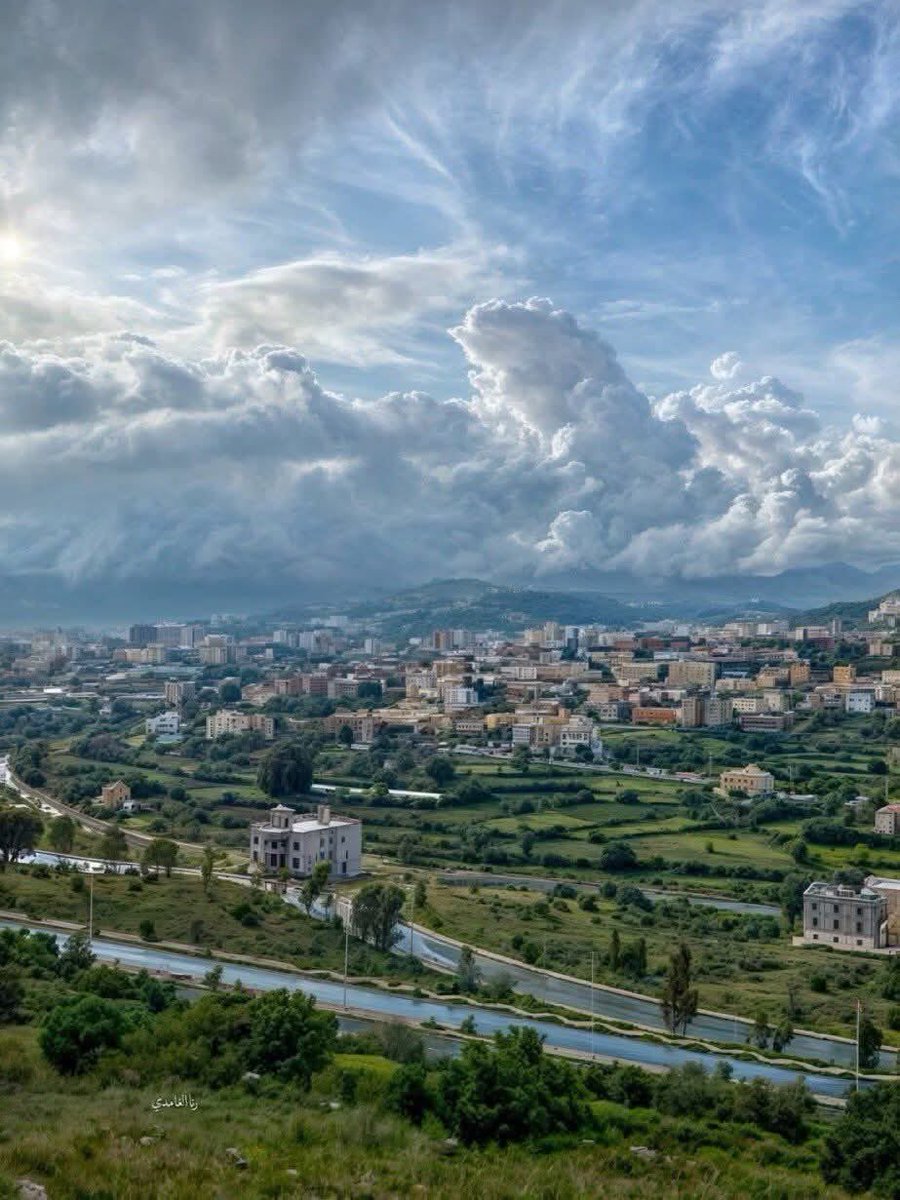 ddjj511's tweet photo. مدينة الباحة جنوب غرب المملكة العربية السعودية 🇸🇦، بين مدينتي الطائف وأبها، تتميز بمُروجها  وبساتينها الخلابة. https://t.co/o6flFPkoDt