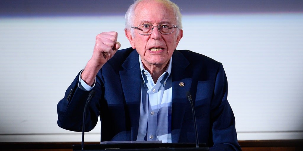 Bernie seems mad.....Again. He is famous for the 🤛raise. 
😂😂😂