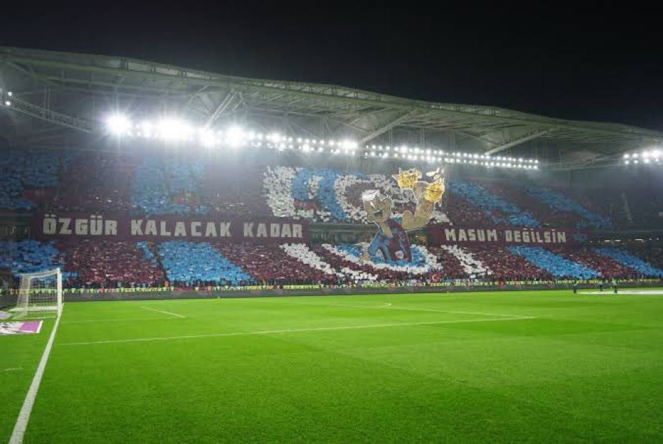 #TertemizŞampiyon 
2010-2011 Şampiyonu Trabzonspor 💙❤️💪
