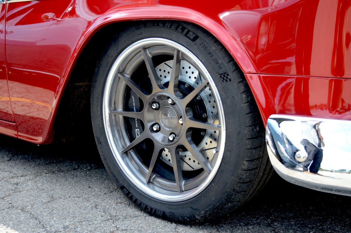 Fifty Five! Harold Chapman's 1955 #Chevy #BelAir #Convertible, built by #CHRA, was on display at the Griot's Garage trailer, at the 2024 #Goodguys #PPGNationals, in Columbus, Ohio. It's powered by a 427ci Whipple-supercharged Texas Speed &amp; Performance LSX mated to a Tremec T56