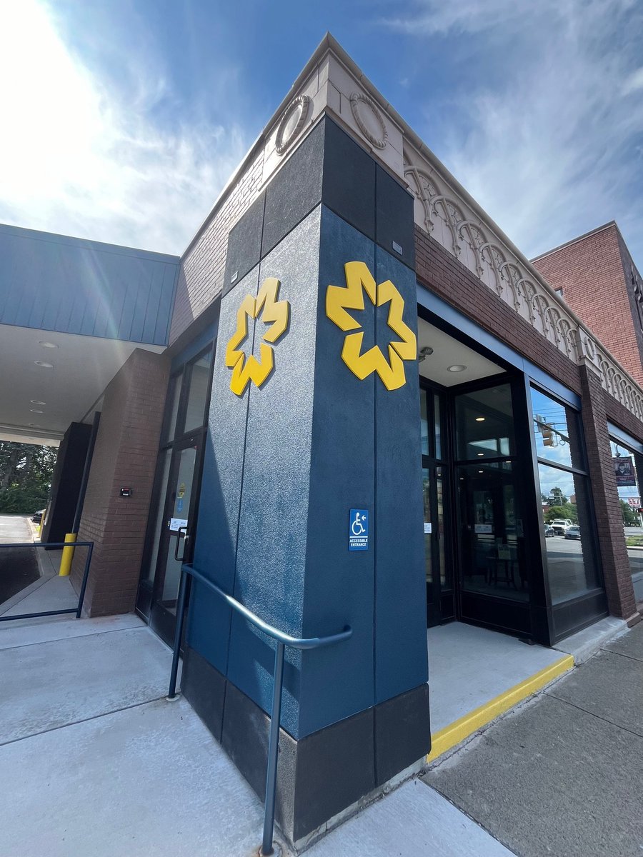 Special delivery from Forty Fort! 

We couldn’t let #nationalpostalworkersday  pass without showing love to our favorite mail carrier - we surprised him with a bag full of Wayne Bank goodies!

Also, have you seen our fresh new signage #FortyFort? It’s looking sharp!