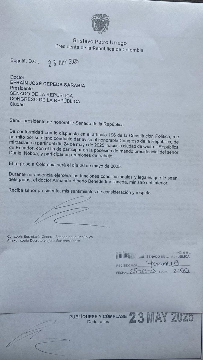¿Alguien le cree a Petro cuando dice que fue a Manta a “escribir parte de su libro”?

Primero: todos sabemos que no sabe ni escribir.
Segundo: en el Senado reportó que viajaría a Quito a la posesión de Noboa, no a Manta.

¿Por qué miente?
¿Qué oculta?

Las respuestas son obvias.