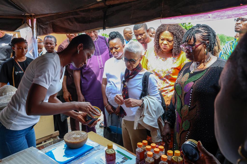 IITA_CDO's tweet photo. Stay tuned as we take this celebration to the remaining schools.
#WATEA #FranceInNigeria #WomenInAgriculture #IITA #ESPOLY #FoodSecurity #YouthInAgriculture https://t.co/wYNdIO2EuI