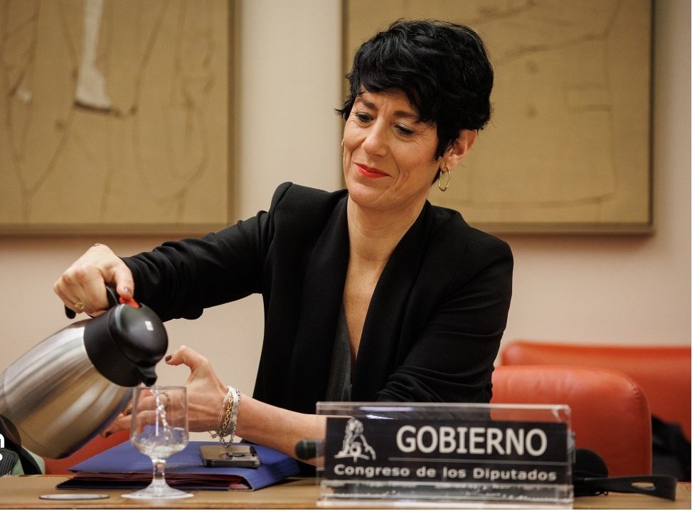 Resumen de prensa sobre la actual situación de la Ministra de Inclusión, Seguridad Social y Migraciones <a href="/SaizElma/">Elma Saiz</a>