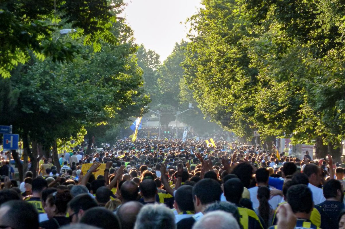 FETÖ ve FETÖ işbirlikçisi MALUM kurumlara yenilmeyen BÜYÜK FENERBAHÇE ! 3 Temmuz onurumuzdur !