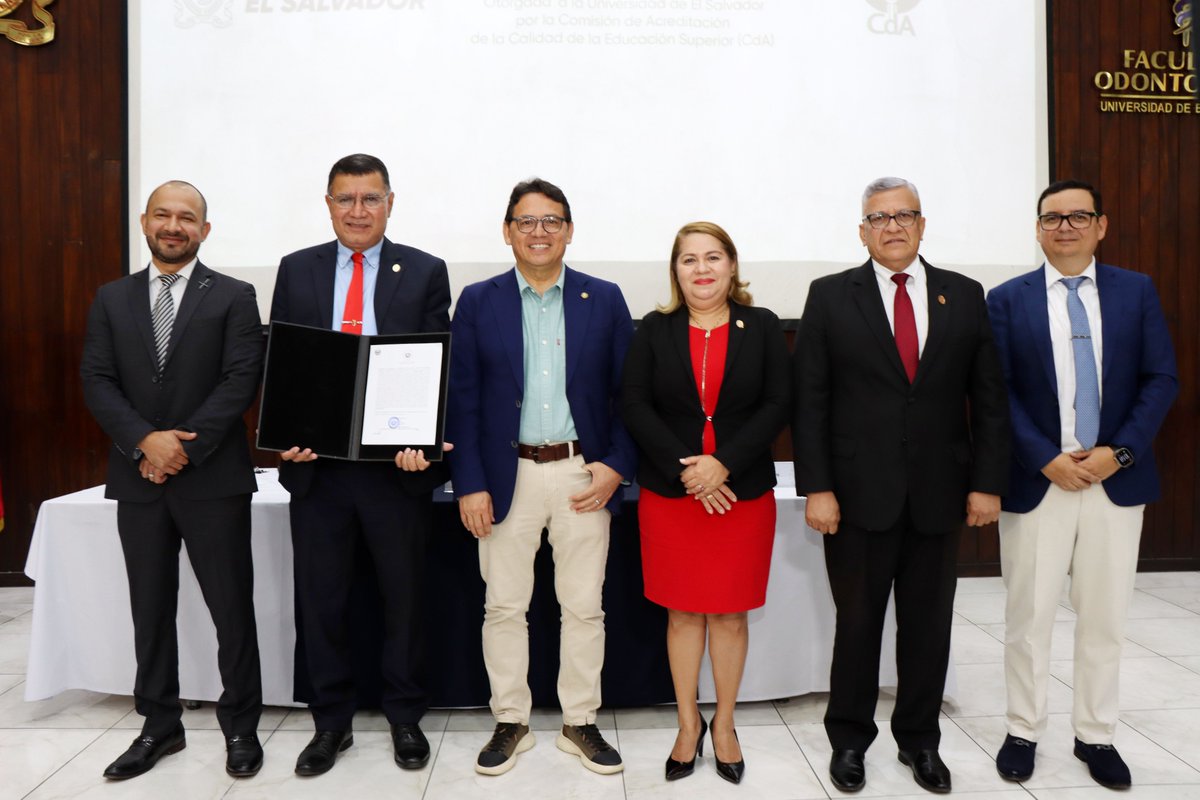 Esta acreditación marca un hito en la historia de nuestra universidad y respalda el trabajo académico, administrativo y técnico que hemos impulsado con compromiso y visión. Trabajaremos para ofrecer una educación integral y accesible para nuestra comunidad universitaria. ✨