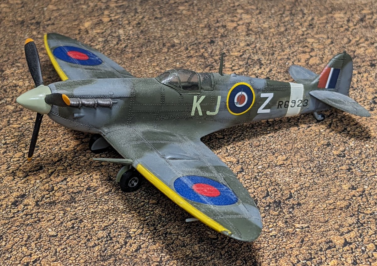 HiroRocketnew7's tweet photo. #ナナニイの日
昔のフジミやニチモの1/70も、仲間に入れてやってください。✨✨✨ https://t.co/X59Whz8jqU