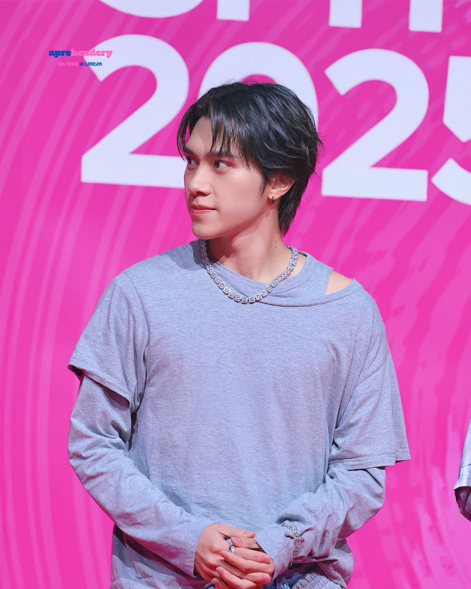 250628 SM TOWN in LONDON 

eres mi viernes por la tarde🌄

#WayV #威神V #웨이션브이 #Hendery #黄冠亨 #헨드리 
#SMTOWN_London #SMTOWN_IN_LONDON 
 #smtown_live_2025_london #SMTOWN_LIVE_2025