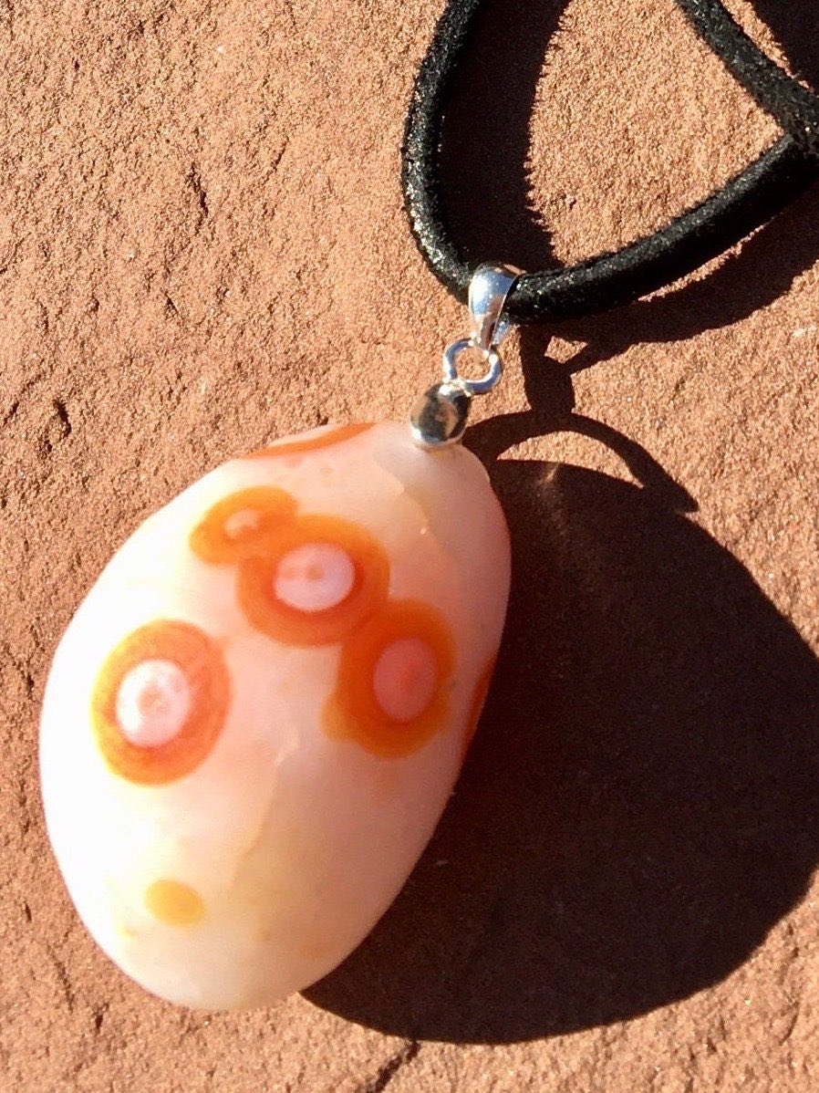 RockLadyRocks's tweet photo. A beautiful #ooak Gobi Desert #eyeagate from the #gobidesert in #Mongolia ! I am fascinated with #gobiagates ! 30% off orders & free mailing in the USA at my #EtsyShop ! #agate #jewelrylover
https://t.co/0oOrIZ2AmP https://t.co/16M90iNqVA