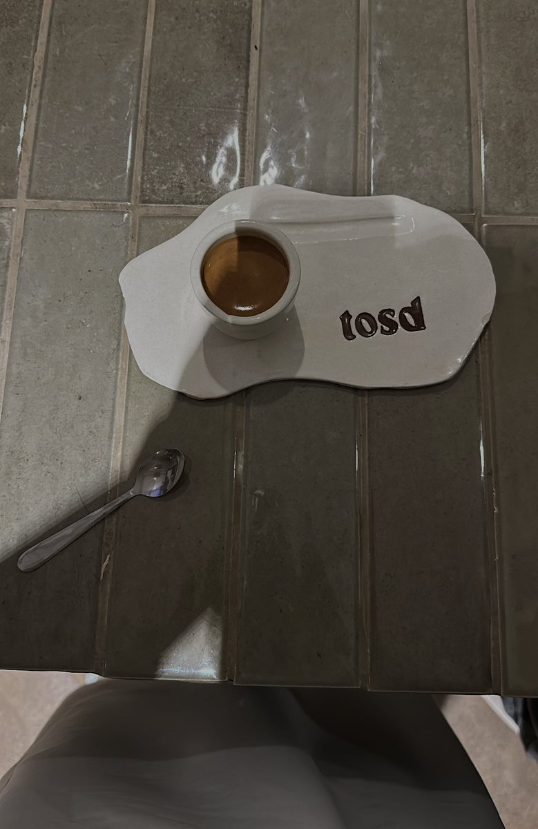 c_ol_'s tweet photo. espresso https://t.co/J8IHxlZKxU