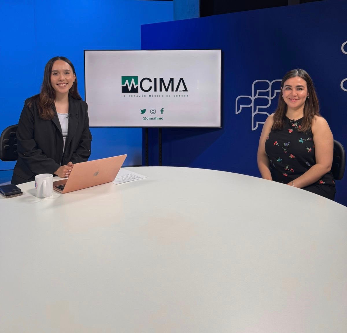 Nuestra Doctora Sofía Sánchez, especialista en Hematología y encargada del Banco de Sangre en Hospital CIMA, nos habla sobre la importancia de la valiosa acción altruista que es la donación de sangre.

¿Te interesaría convertirte en donante? Comunícate al 662 259 0900 ext. 4081