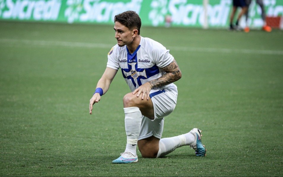 lucas_rossafa's tweet photo. Guarani entra em acordo com Água Santa e define contratação de Renan Castro.

Bugre acerta liberação do lateral-esquerdo sem custos junto ao Netuno e fecha contrato em definitivo até o final do Campeonato Paulista de 2026.

📷: Júlio César Silva https://t.co/dJc2jmb9f5