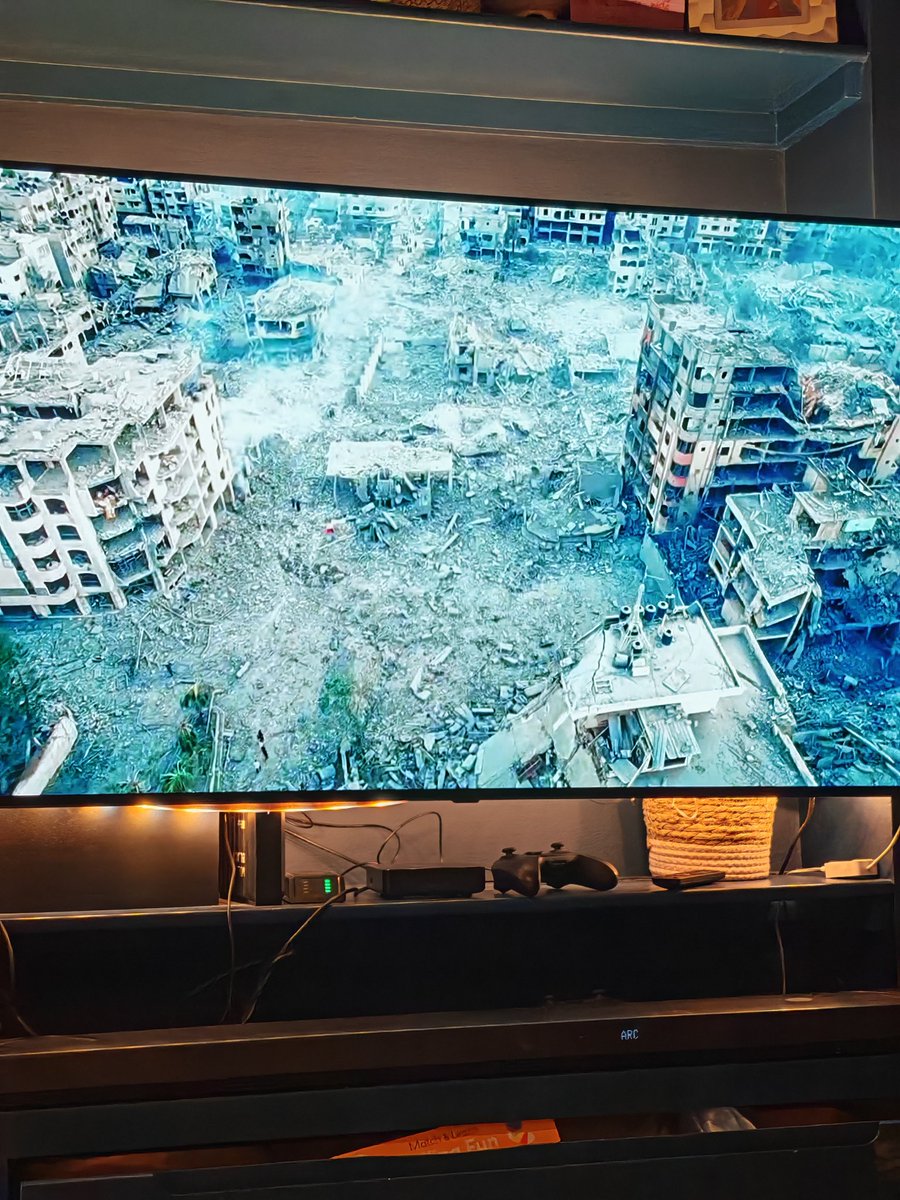 How anyone can still be defending this. Well done <a href="/Channel4/">Channel 4</a>
Shame on <a href="/BBC/">BBC</a>
#GazaDoctorsUnderAttack