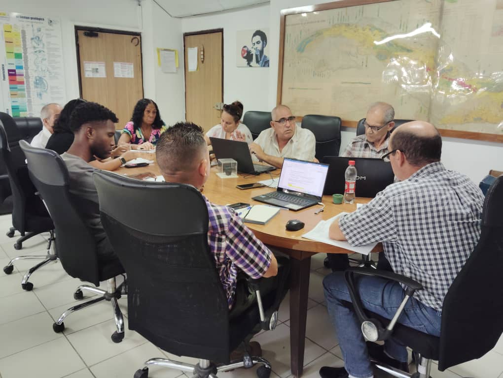 Realizan la reunión de la Geología en el <a href="/IgpCuba/">IGP</a>. En la importante actividad se valoraron proyectos de impacto económico y social, claves para el desarrollo del país.