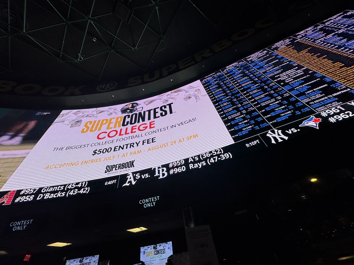 kellymurrayshow's tweet image. Happy 702 Day from our favorite Las Vegas sportsbook! 🎰
When are you signing up for the SuperContest College? @SuperBookNV @WestgateVegas