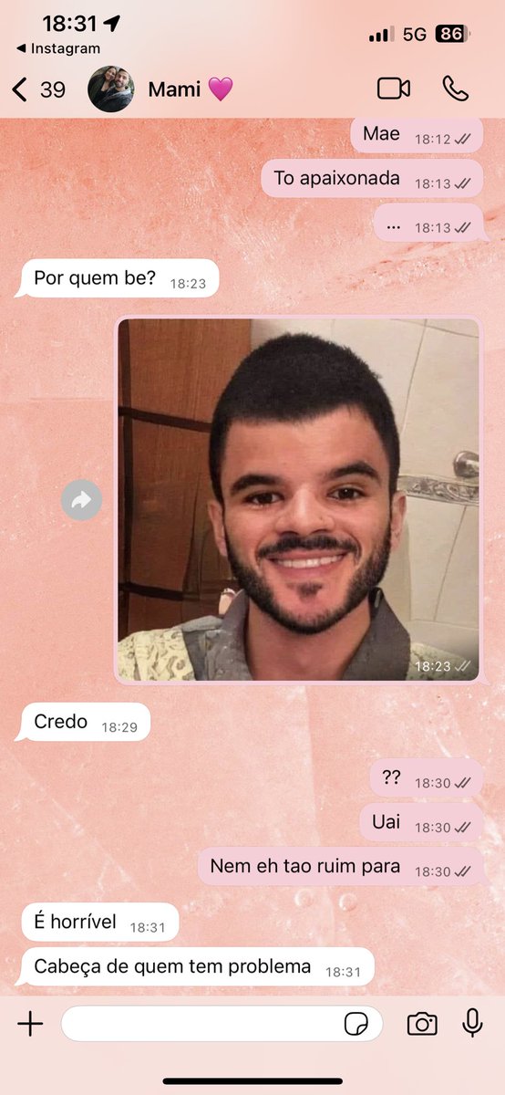 beactressz's tweet photo. A minha mae pqp eu to mijando https://t.co/4fyd0etU3u