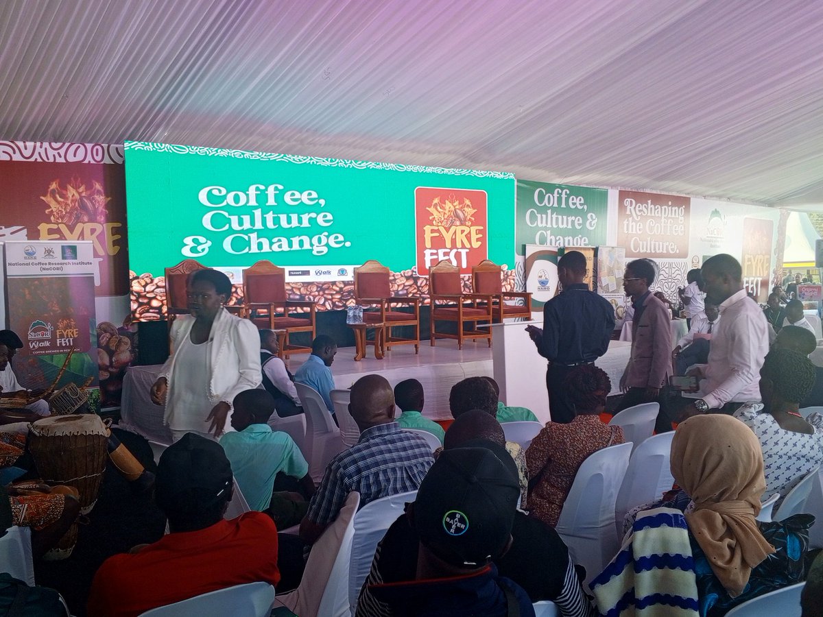 ugdialoguearen1's tweet photo. We successfully held The inaugural @NaCORIUganda Coffee Powered Debate at Jinja Show grounds. Mbale SS won. @MAAIF_Uganda @Educ_SportsUg @KagutaMuseveni @JanetMuseveni @unffe @FAOUganda @newvisionwire @SwedeninUG @Parliament_Ug @nilepostnews @nbstv @Solidaridadnetw @UNinUganda https://t.co/YkLirHGXbj