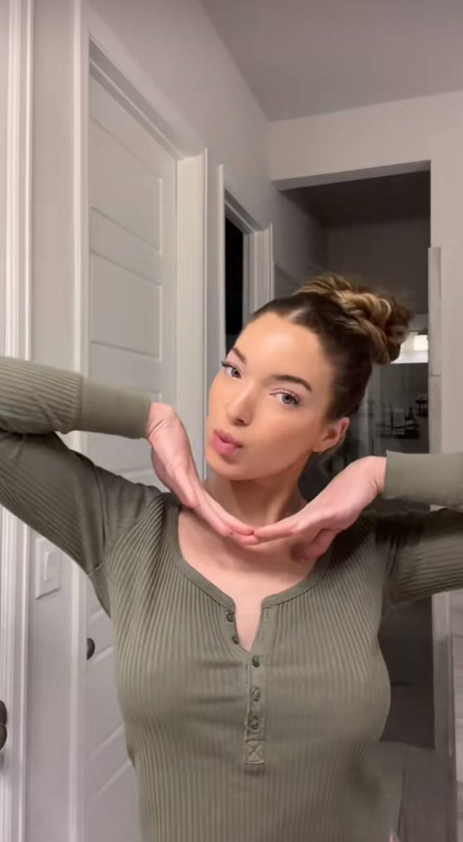 Clarissa Davis tweet media