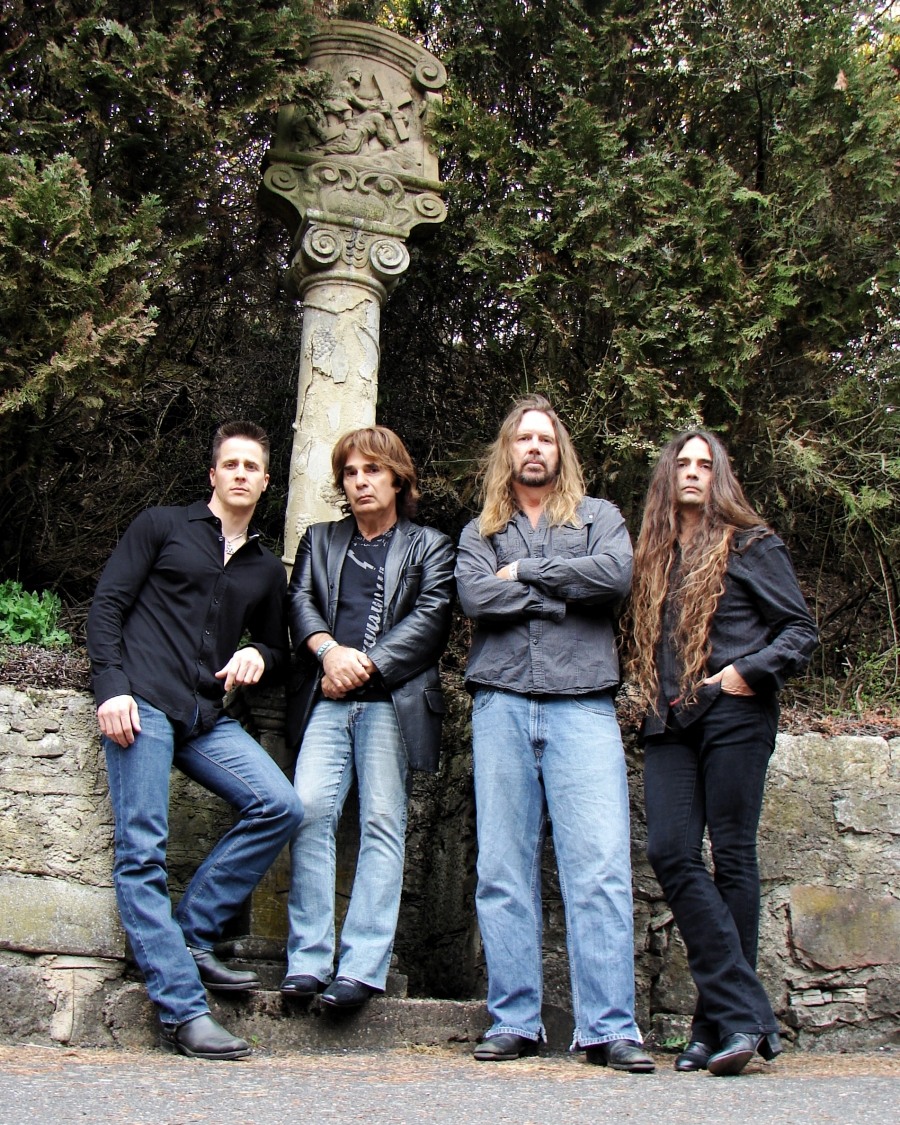 #FBF - photo shoot at Keep It True Festival in Germany with Burning Starr back in April of 2013 👊 #FlashbackFriday #Germany #festival #burningstarr #MEMORIES