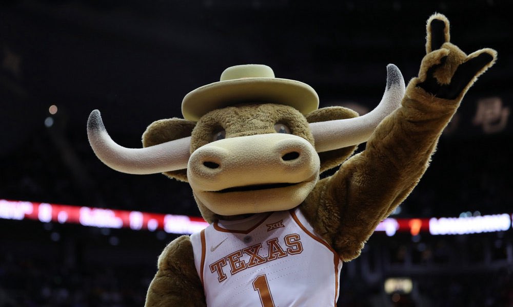 Beyond blessed to receive a D1 offer from the university of Texas! Go Longhorns🧡🤍! AGTG🙏🏾