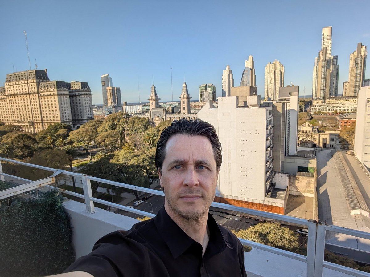 This was a great view from the top of my hotel in Buenos Aires when Riot performed there last September  👍
#ToddHall #RIOTV #BuenosAires #ShineOn