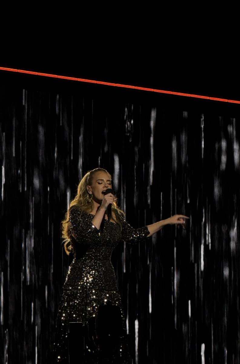 adkinslauriee's tweet image. ADELE 🔥🌧️