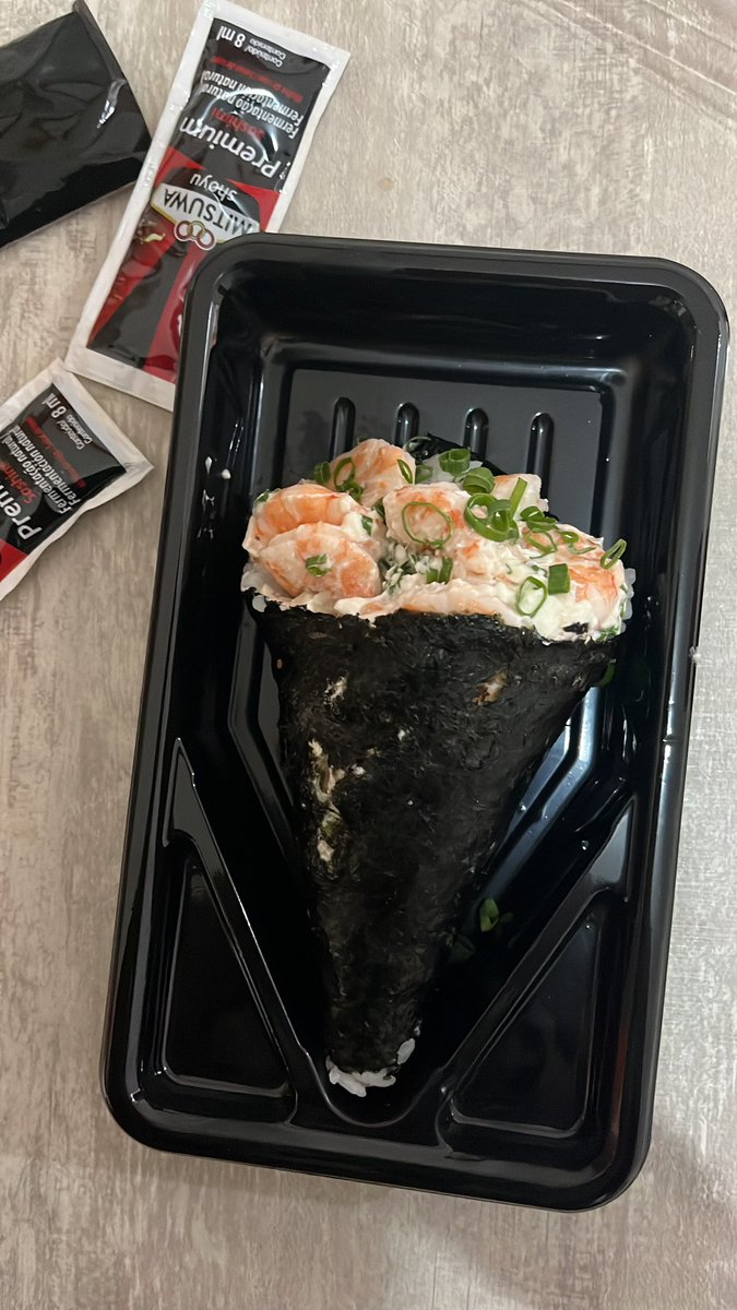 kerokerobuceta's tweet photo. dia de temaki ne bebes https://t.co/IzpFoO47Mg